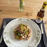 Ustreia Orta Bed & Breakfast