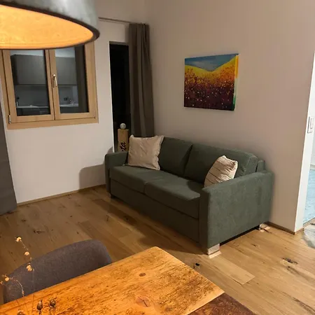 Ustreia Orta 3* Lohn