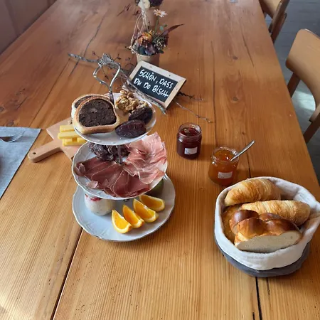 Ustreia Orta Alojamento de Acomodação e Pequeno-almoço Lohn